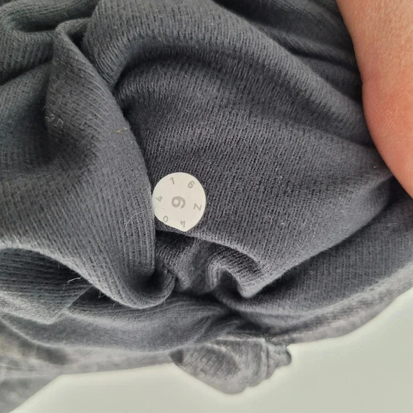 LULULEMON Grey kick it chicks light weight breathable jogger pants size 6 - Picture 5 of 6